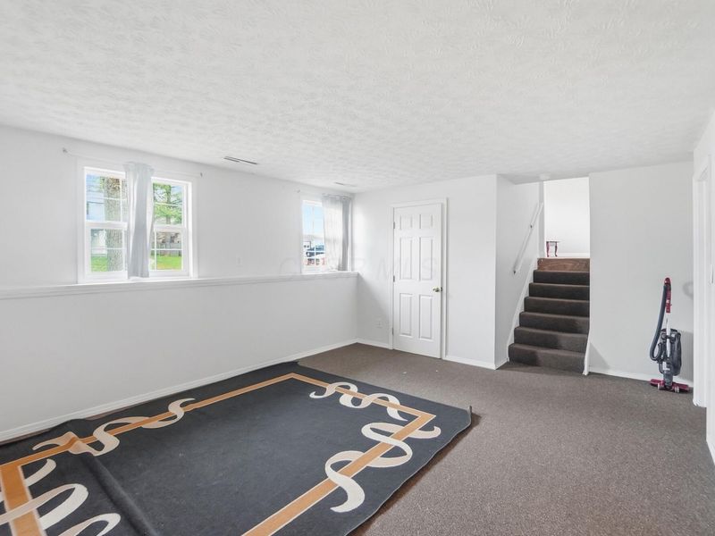 8055 Eliot Drive, Reynoldsburg, OH 43068 Photo 19