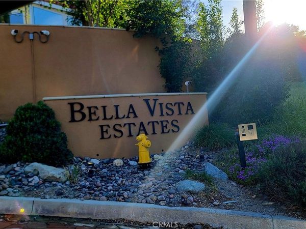 24901 Bella Vista, Newhall, CA 91321