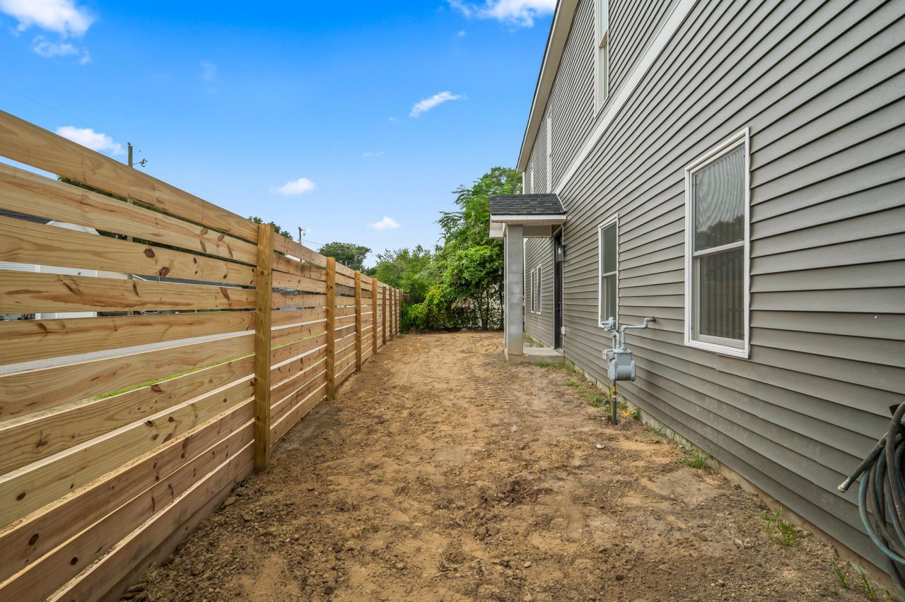 5829 Althea Avenue Photo 24