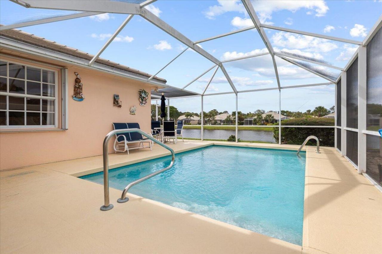 1283 NW Bentley Circle, Unit B, Port Saint Lucie, FL 34986 Photo