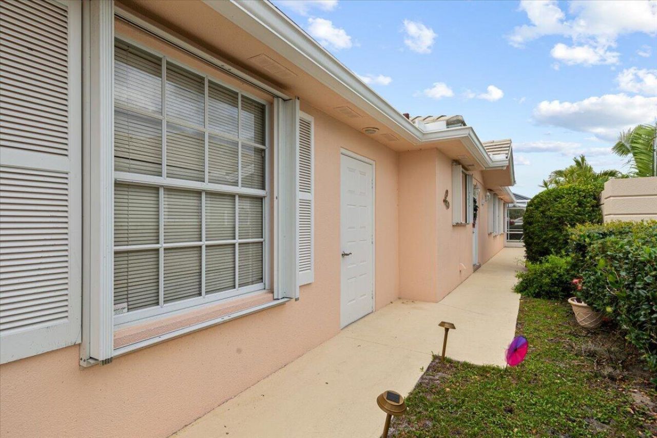 1283 NW Bentley Circle, Unit B, Port Saint Lucie, FL 34986 Photo