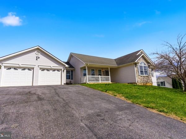 103 CONSCRIPTION WAY, HEDGESVILLE, WV 25427