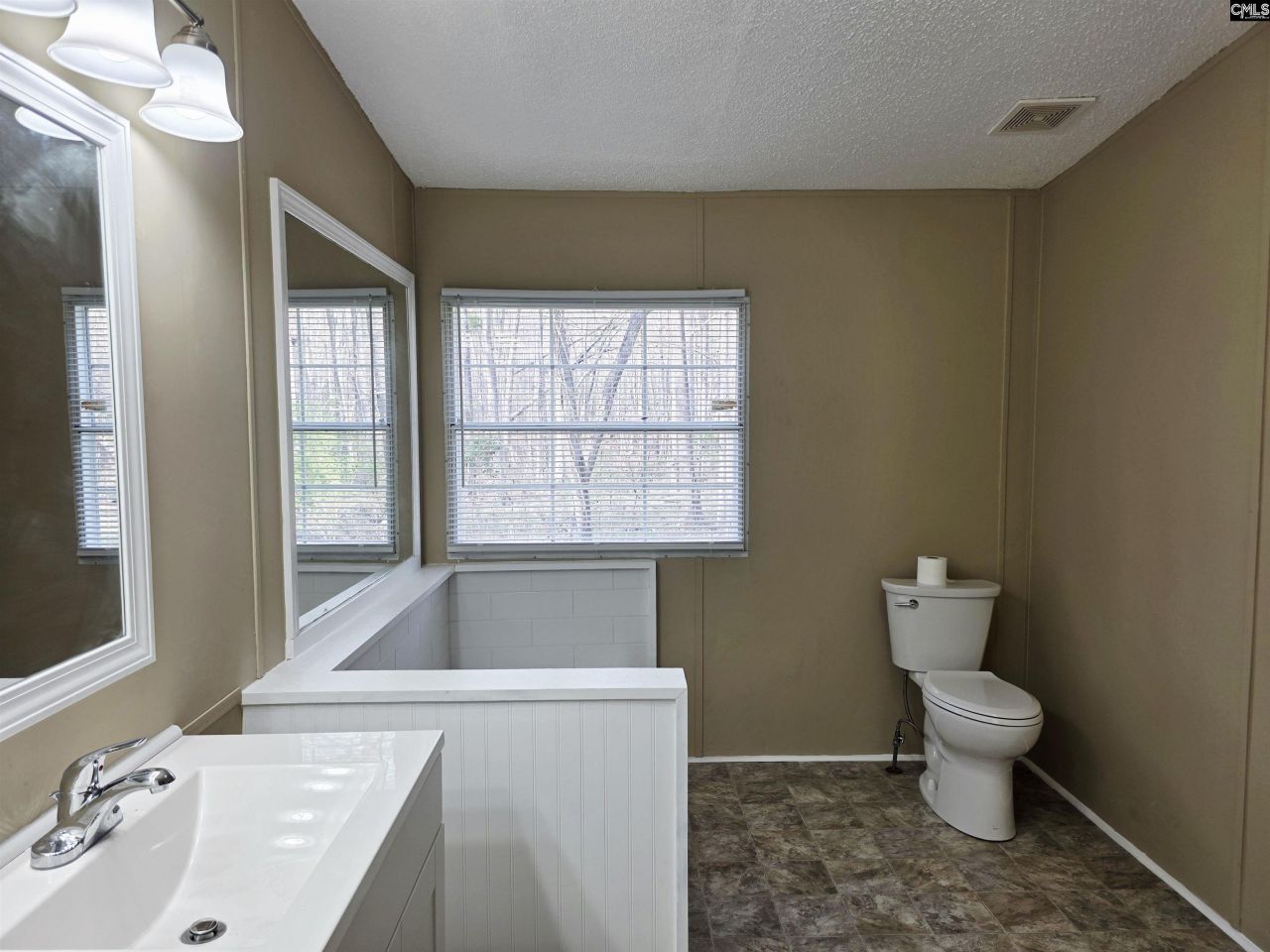 1125 Rushing Road Photo 12