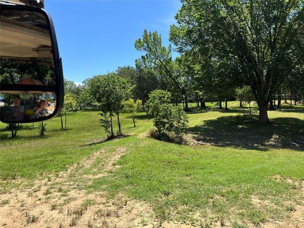 149 Milam ST, McDade, TX 78650