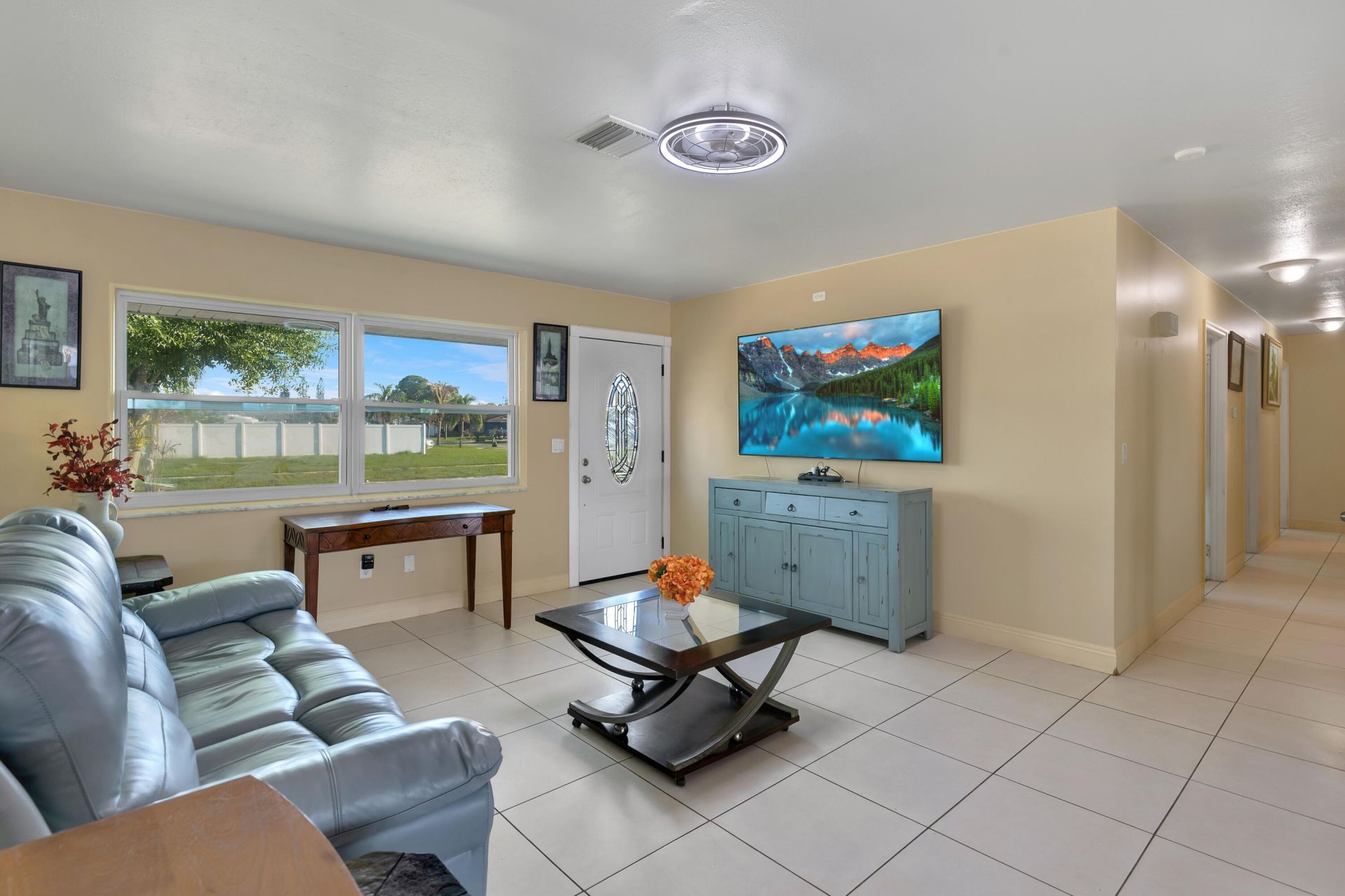 202 SW Dabney Drive, Port Saint Lucie, FL 34983 Photo