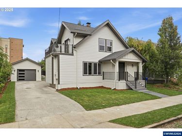 437 NE Fargo St, Portland, OR 97212