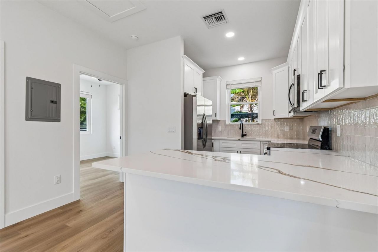 2844 30th Avenue N, Saint Petersburg, FL 33713 Photo