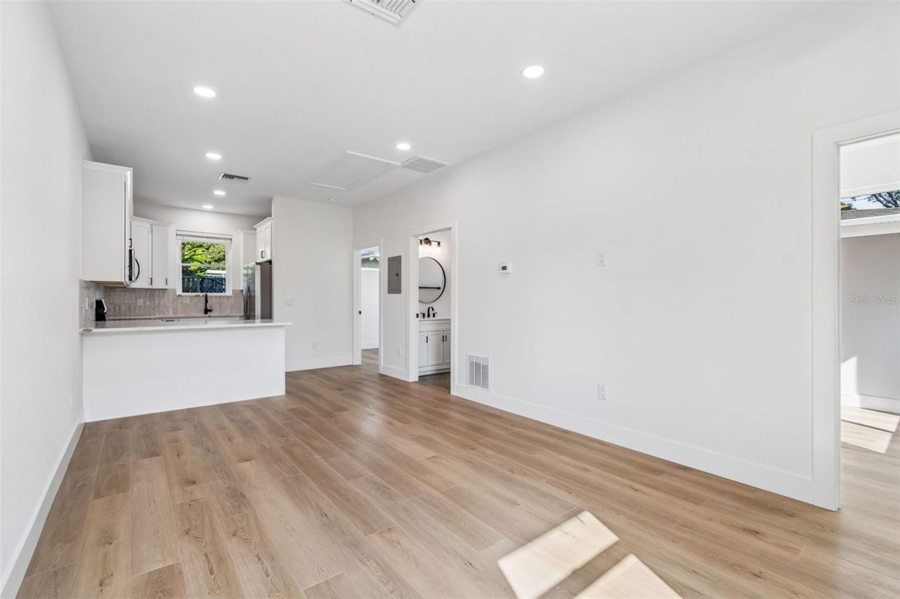 2844 30th Avenue N, Saint Petersburg, FL 33713 Photo