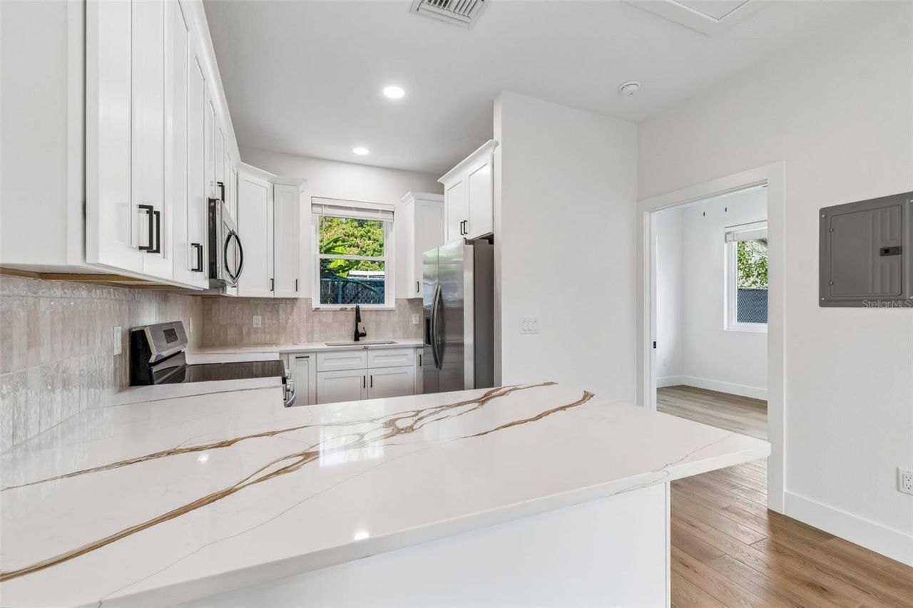 2844 30th Avenue N, Saint Petersburg, FL 33713 Photo