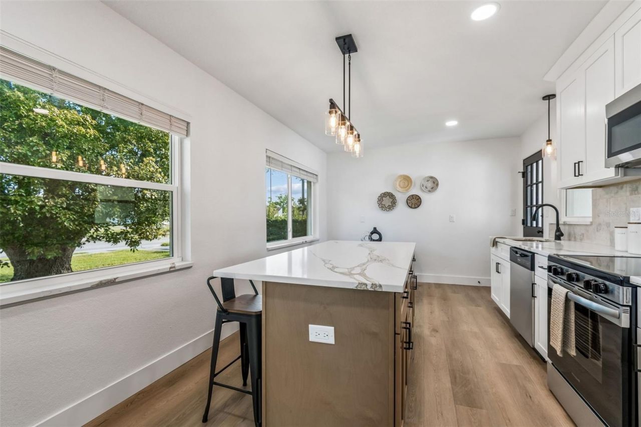 2844 30th Avenue N, Saint Petersburg, FL 33713 Photo