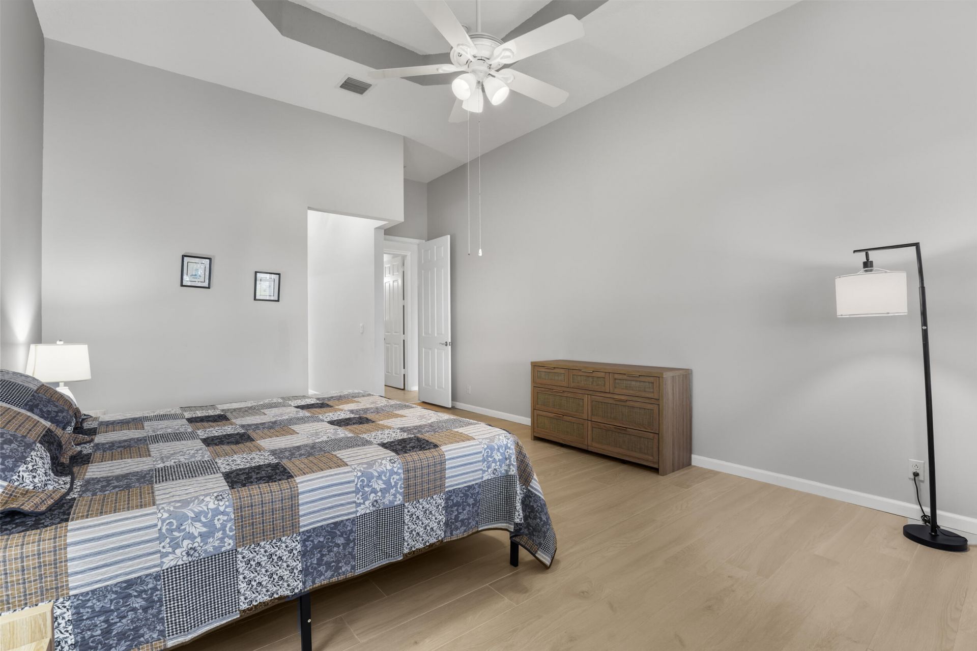 6657 Pavone Street, Lake Worth, FL 33467 Photo