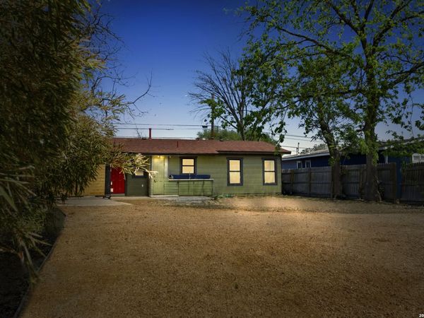 926 Lamar, San Antonio, TX 78202