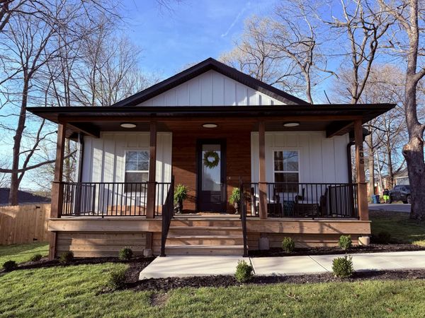 205 S 3rd Avenue, Ozark, MO 65721