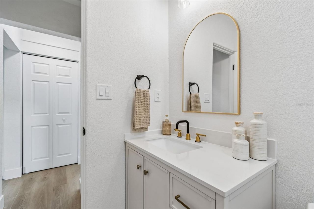 2844 30th Avenue N, Saint Petersburg, FL 33713 Photo