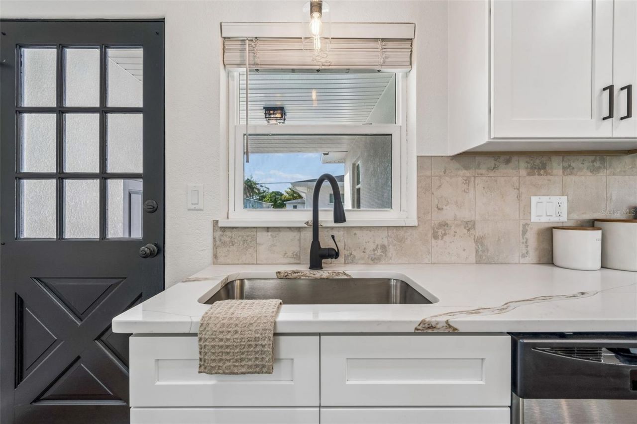 2844 30th Avenue N, Saint Petersburg, FL 33713 Photo