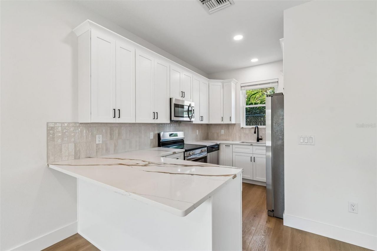 2844 30th Avenue N, Saint Petersburg, FL 33713 Photo