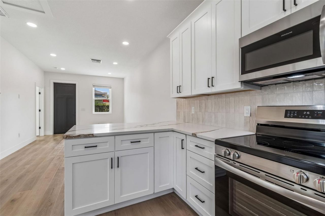 2844 30th Avenue N, Saint Petersburg, FL 33713 Photo