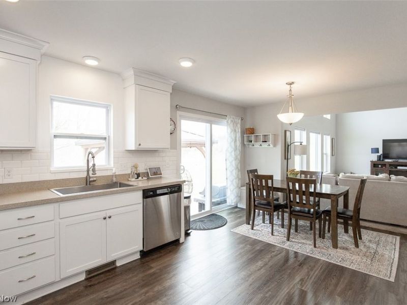 806 Pepperell Court, Macedonia, OH 44056 Photo 16