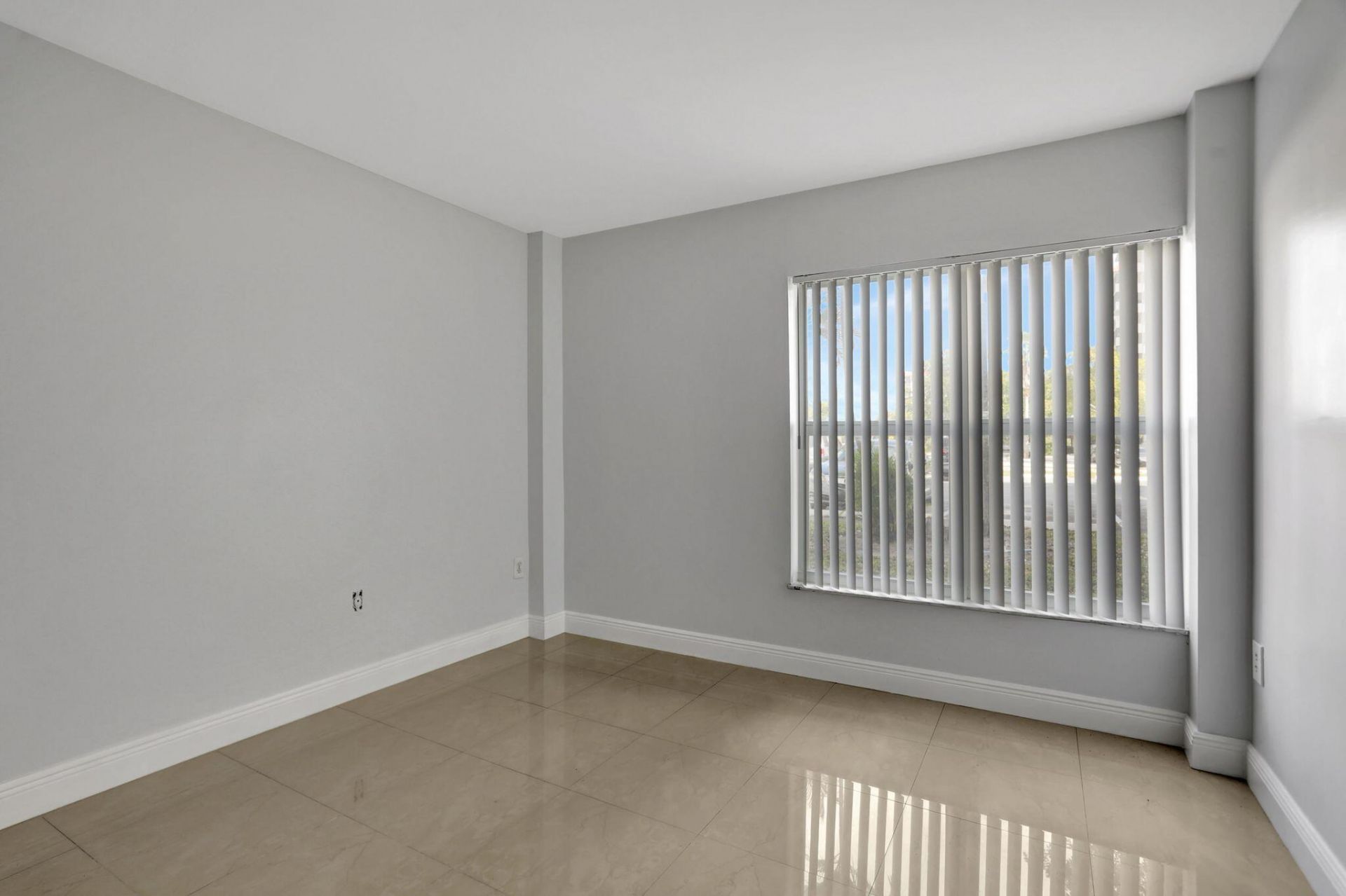 4156 Inverrary Drive, Unit 111, Lauderhill, FL 33319 Photo