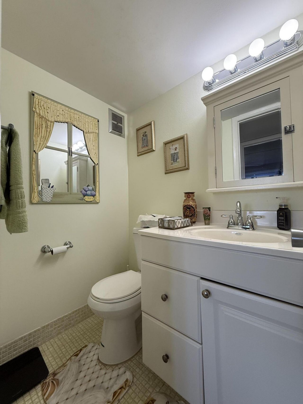 81 Camden Drive, Unit D, West Palm Beach, FL 33417 Photo