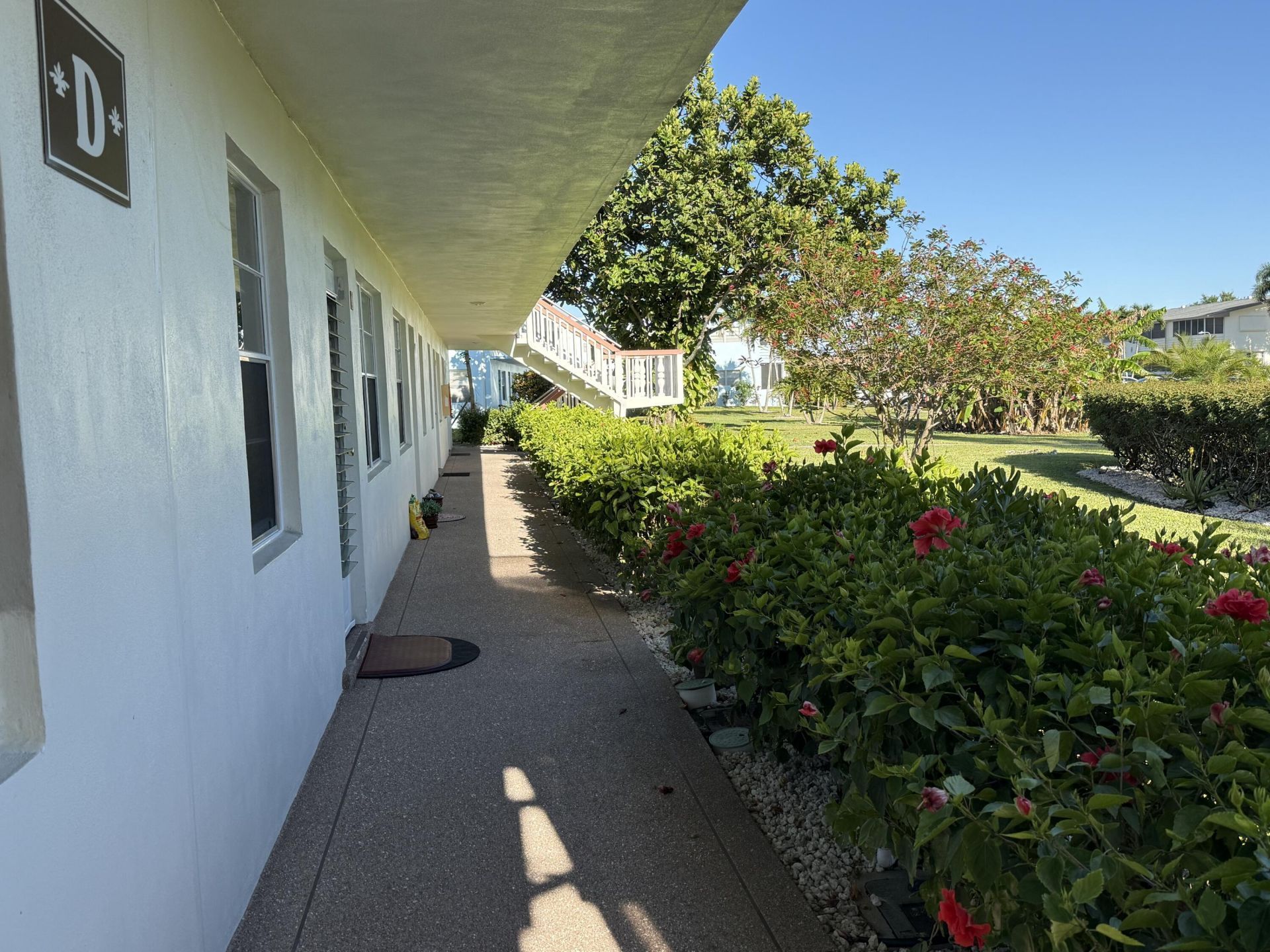 81 Camden Drive, Unit D, West Palm Beach, FL 33417 Photo
