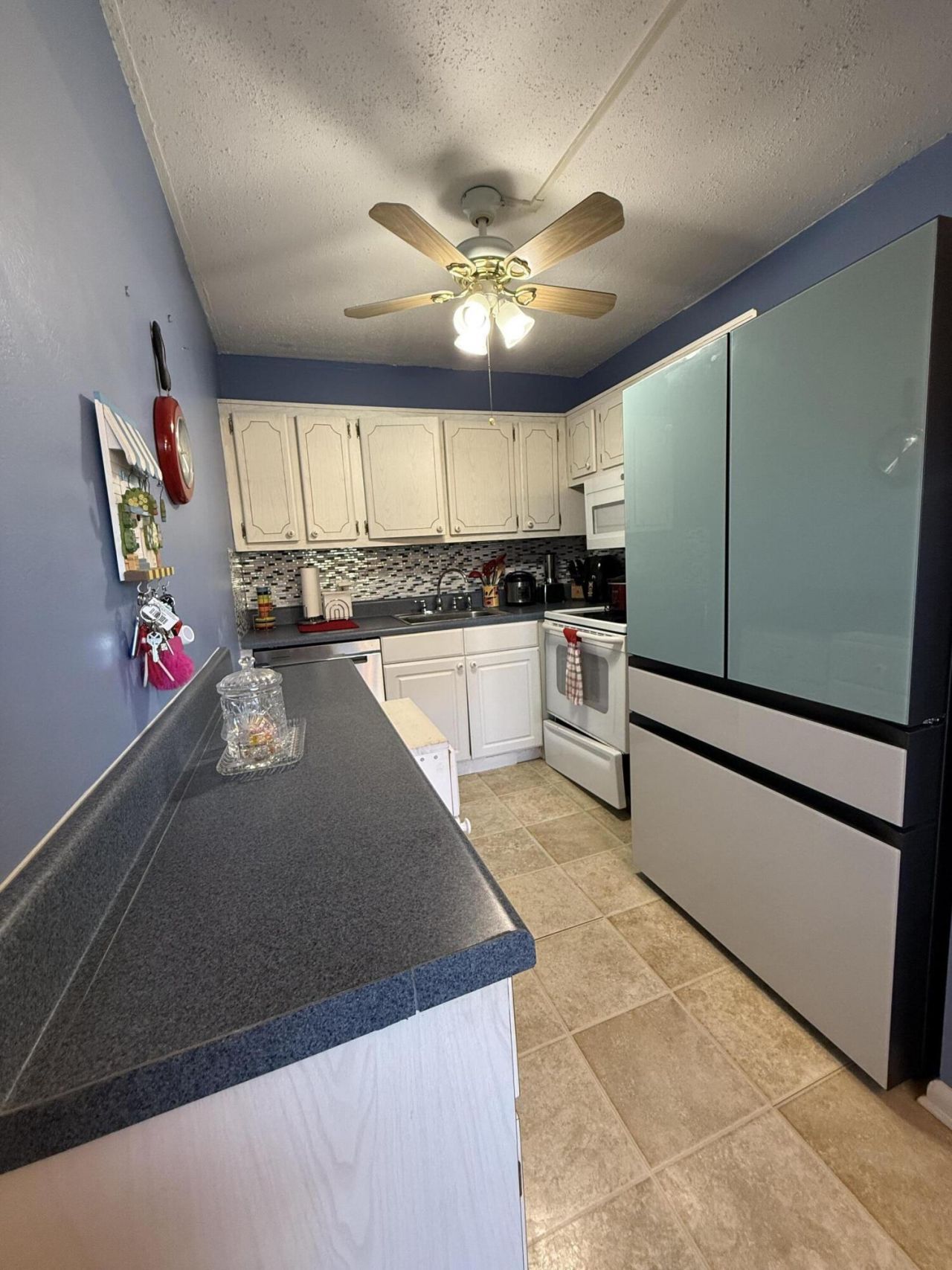 81 Camden Drive, Unit D, West Palm Beach, FL 33417 Photo