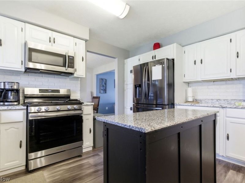 980 Carlone Place, South Euclid, OH 44121 Photo 12