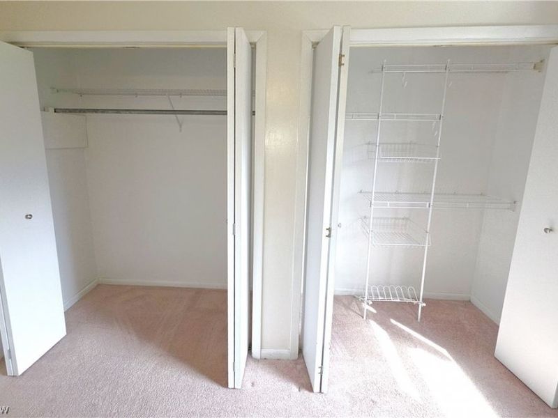 80 May Avenue, Northfield Village, OH 44067 Photo 12