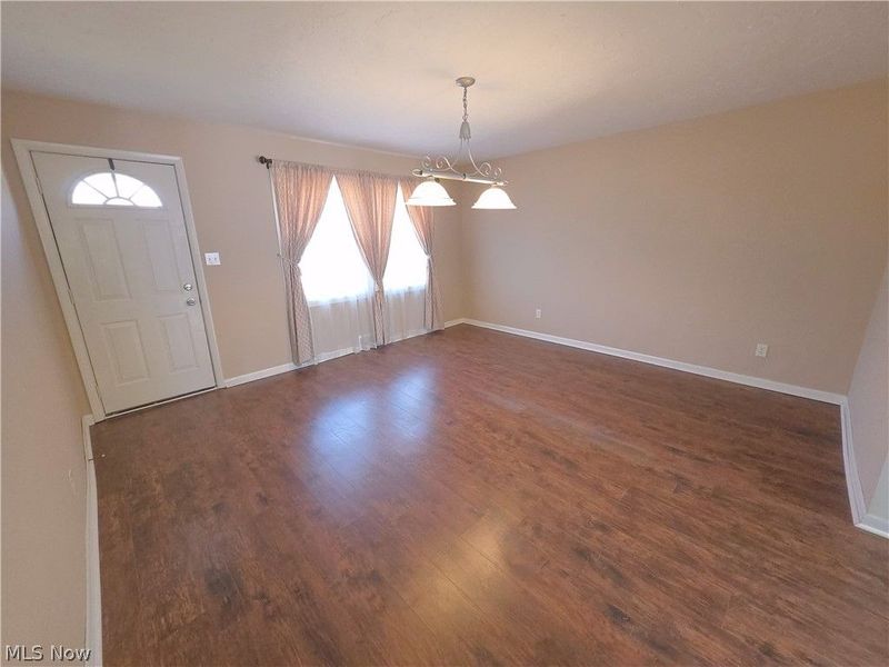 80 May Avenue, Northfield Village, OH 44067 Photo 2