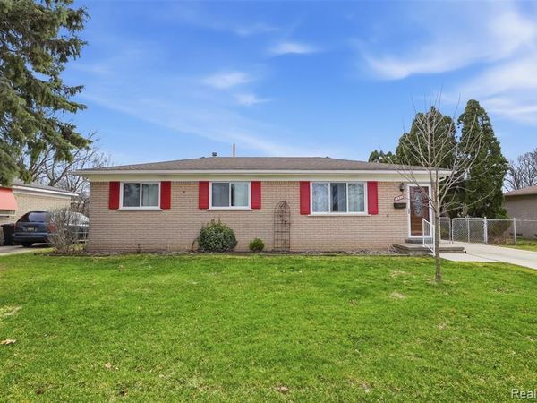 33519 Balmoral Street, Westland, MI 48185