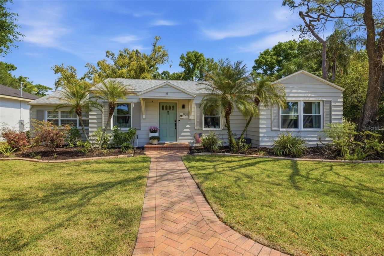 921 Cornelius Avenue, Tampa, FL 33603 Main Photo