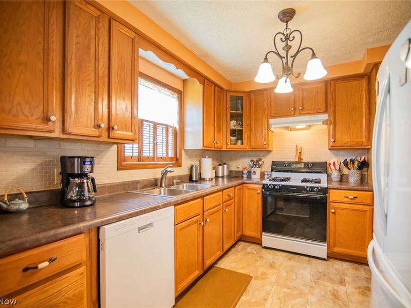 808 28th Street, Vienna, WV 26105 Photo 16