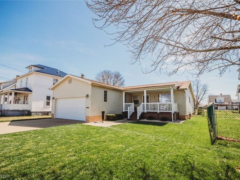 808 28th Street, Vienna, WV 26105 Photo 3