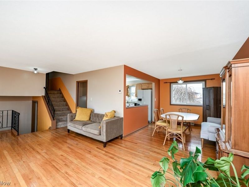 6878 Lantern Lane, Parma Heights, OH 44130 Photo 13