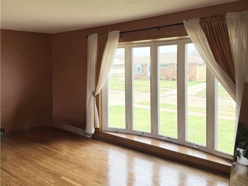 6878 Lantern Lane, Parma Heights, OH 44130 Photo 15