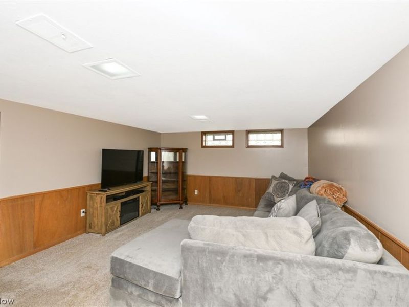 6878 Lantern Lane, Parma Heights, OH 44130 Photo 22