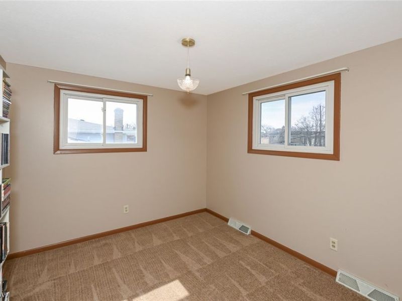 6878 Lantern Lane, Parma Heights, OH 44130 Photo 27