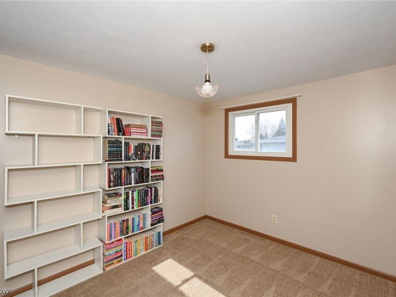 6878 Lantern Lane, Parma Heights, OH 44130 Photo 28