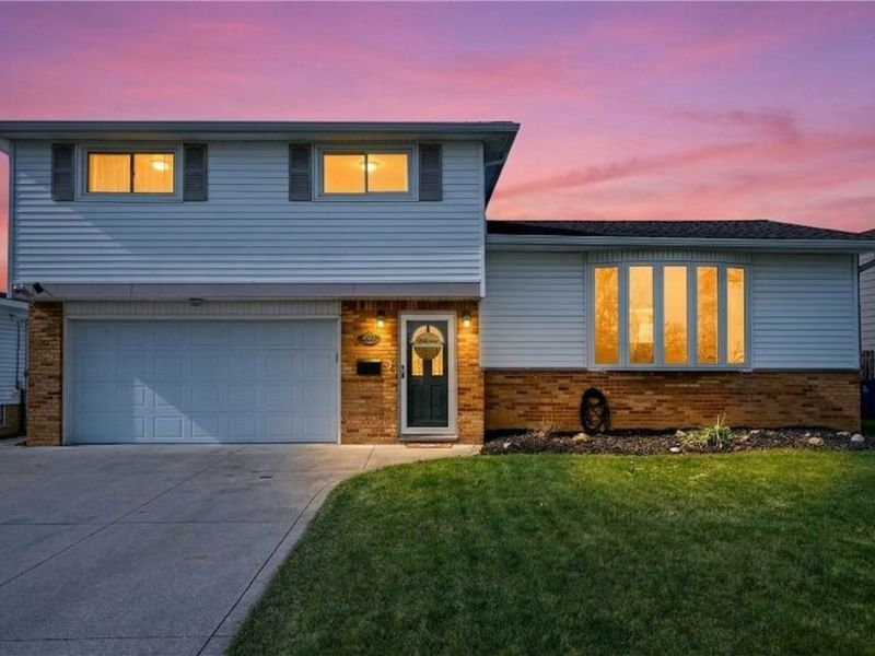 6878 Lantern Lane, Parma Heights, OH 44130 Photo 35