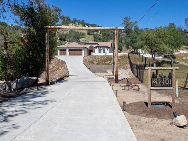 29200 Acorn Ct, Coarsegold, CA 93614