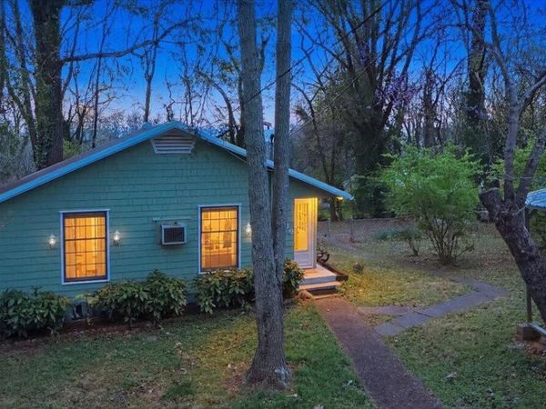 116 S Walker Lane, Oak Ridge, TN 37830