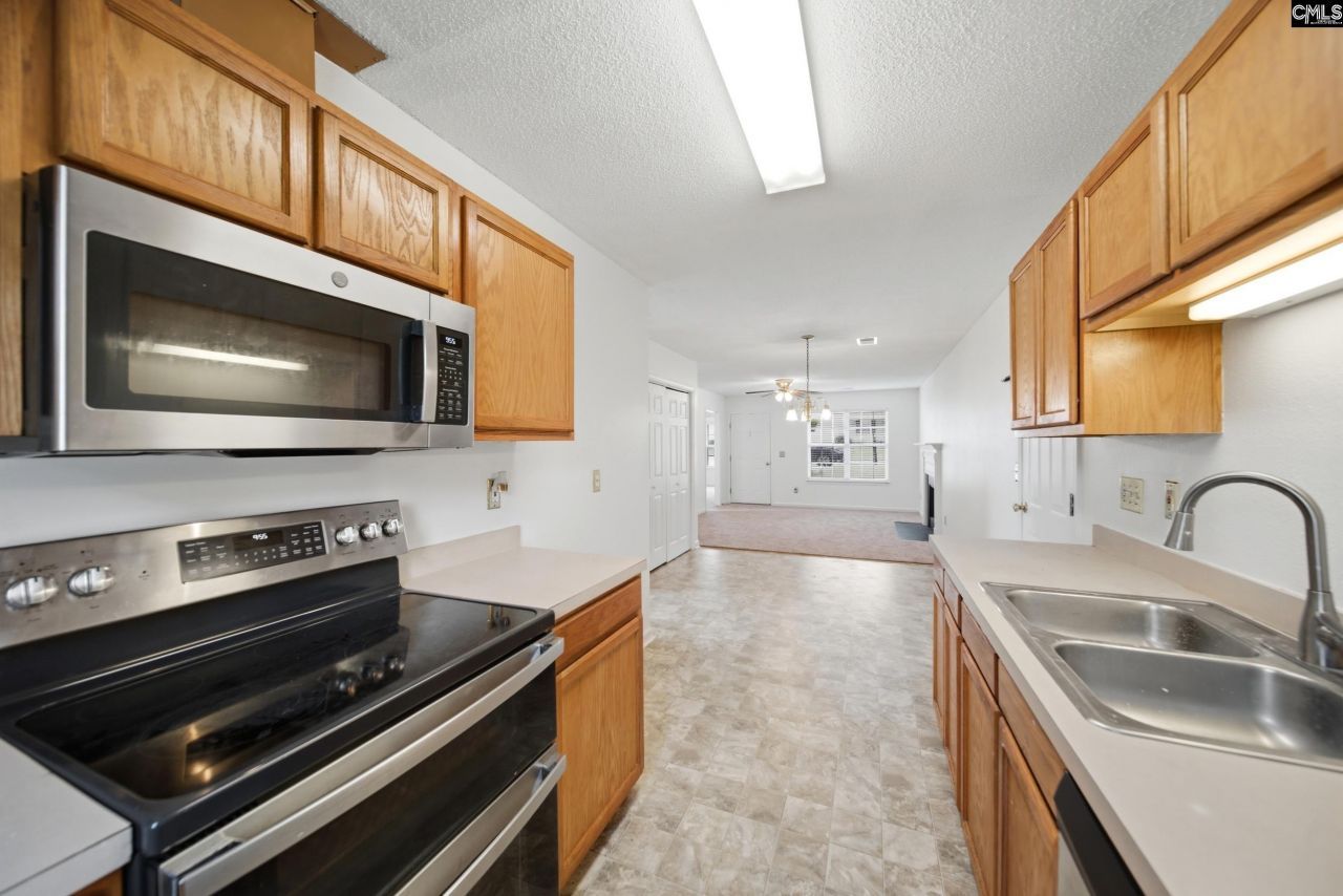 304 Kingston Trace Road  Photo 12