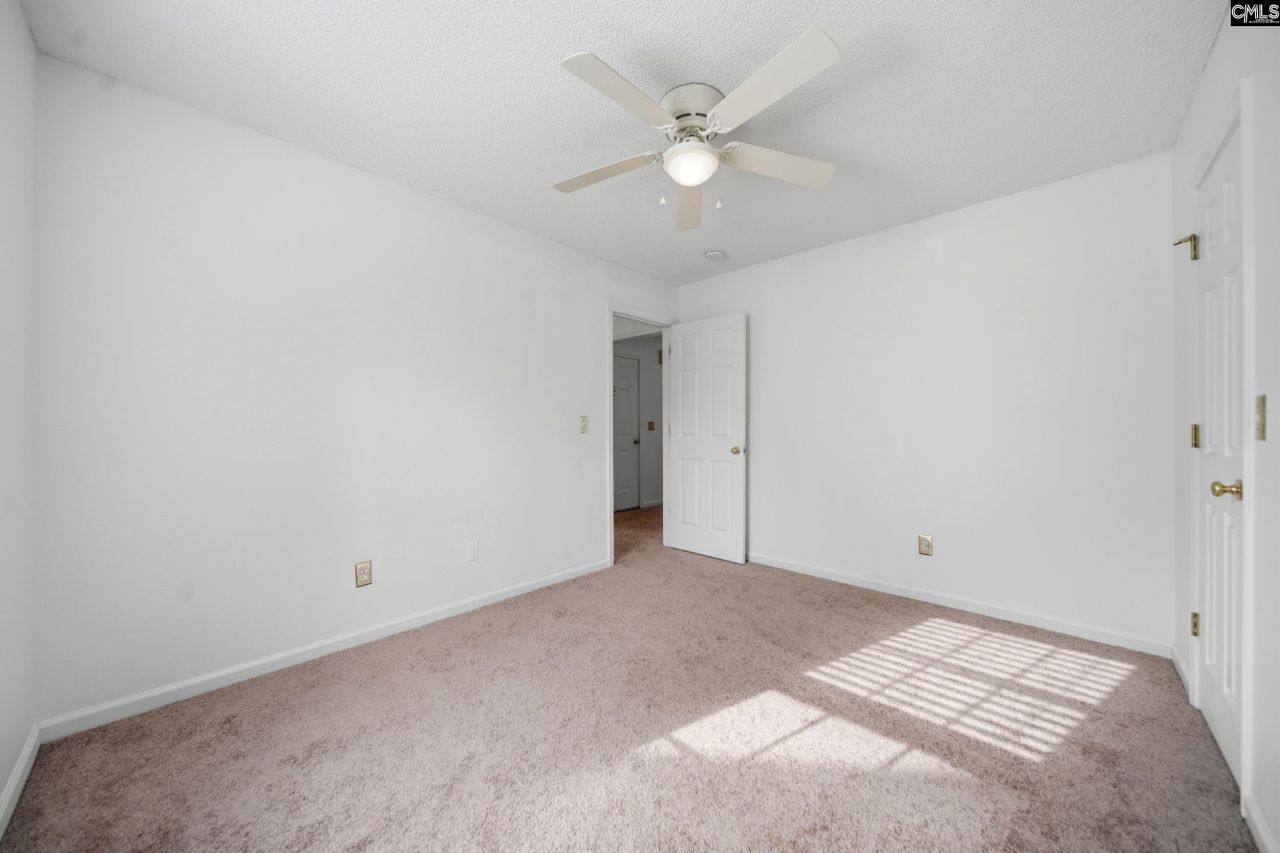 304 Kingston Trace Road  Photo 16