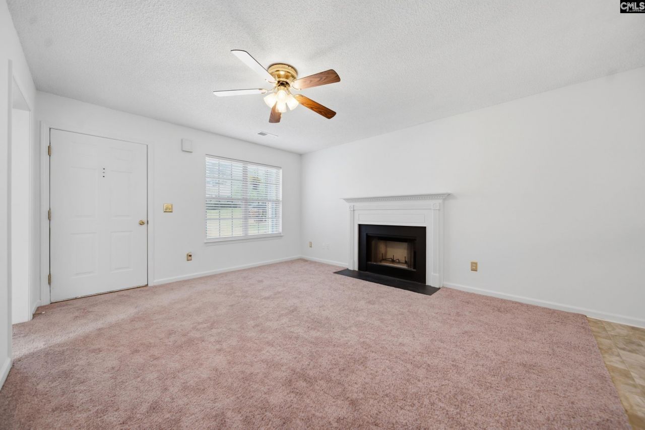 304 Kingston Trace Road  Photo 7