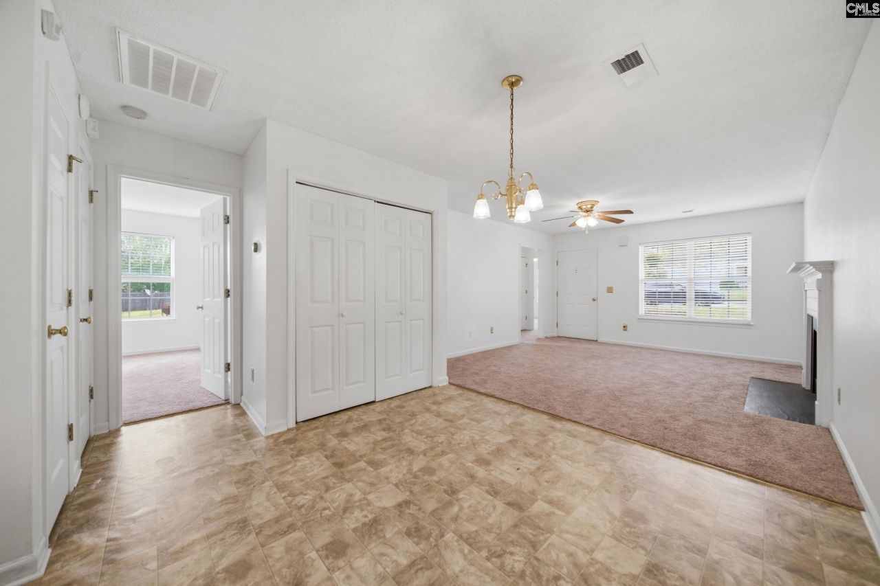 304 Kingston Trace Road  Photo 8