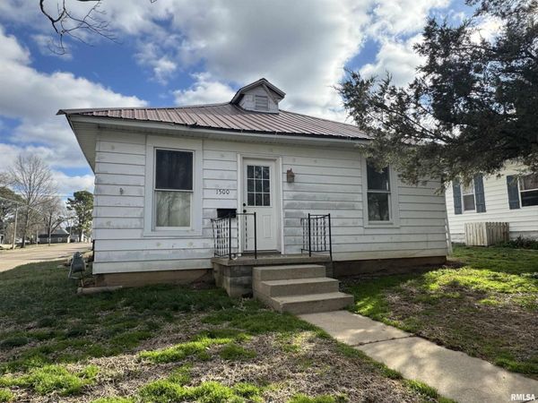 1500 W TYLER Street, Herrin, IL 62948