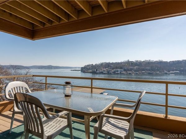 32 Cedar Court , Unit 1B, Lake Ozark, MO 65049