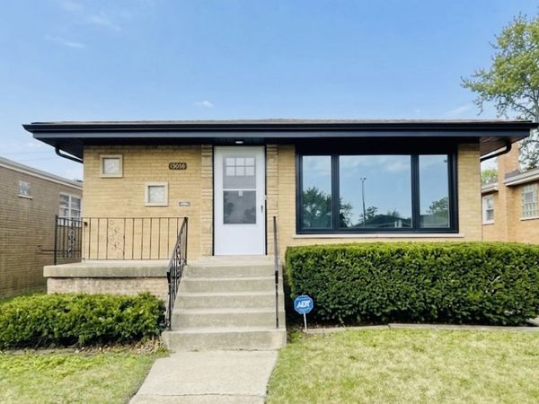 15056 Wabash Avenue , South Holland, IL 60473