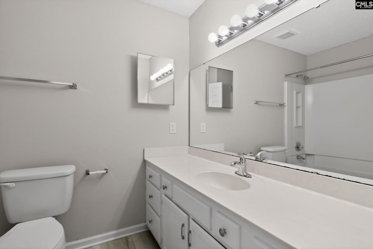 804 Winslow Way  Photo 17