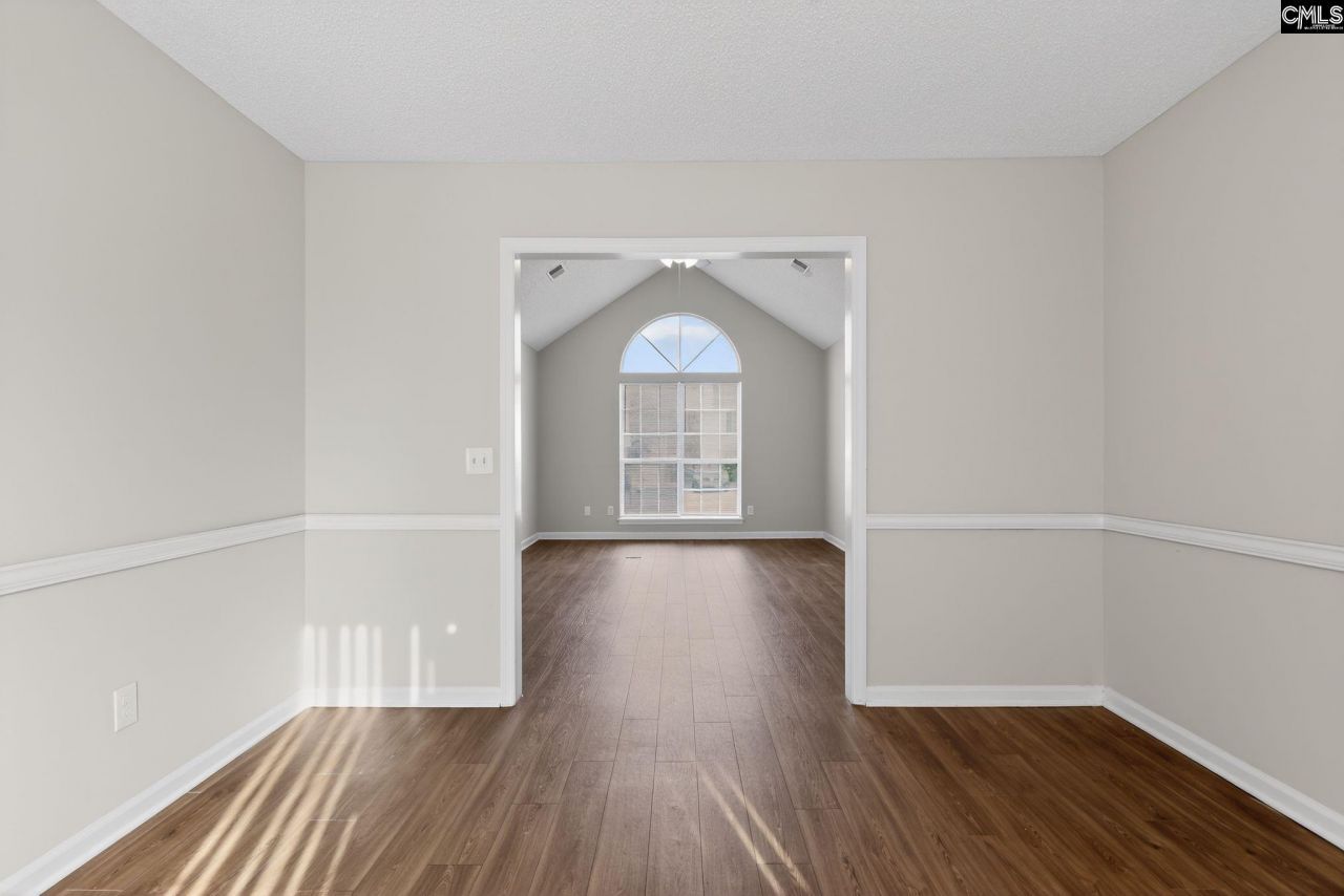 804 Winslow Way  Photo 6